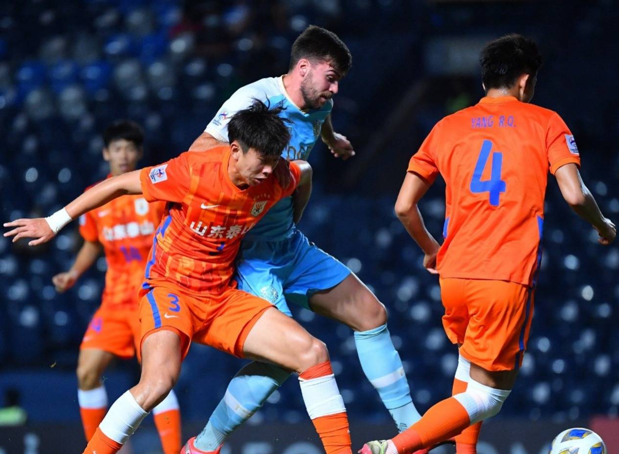 太狠了！上海申花窗口期门线救险今夜布鲁克林篮网备战德甲，集结日深圳男篮备战国王杯