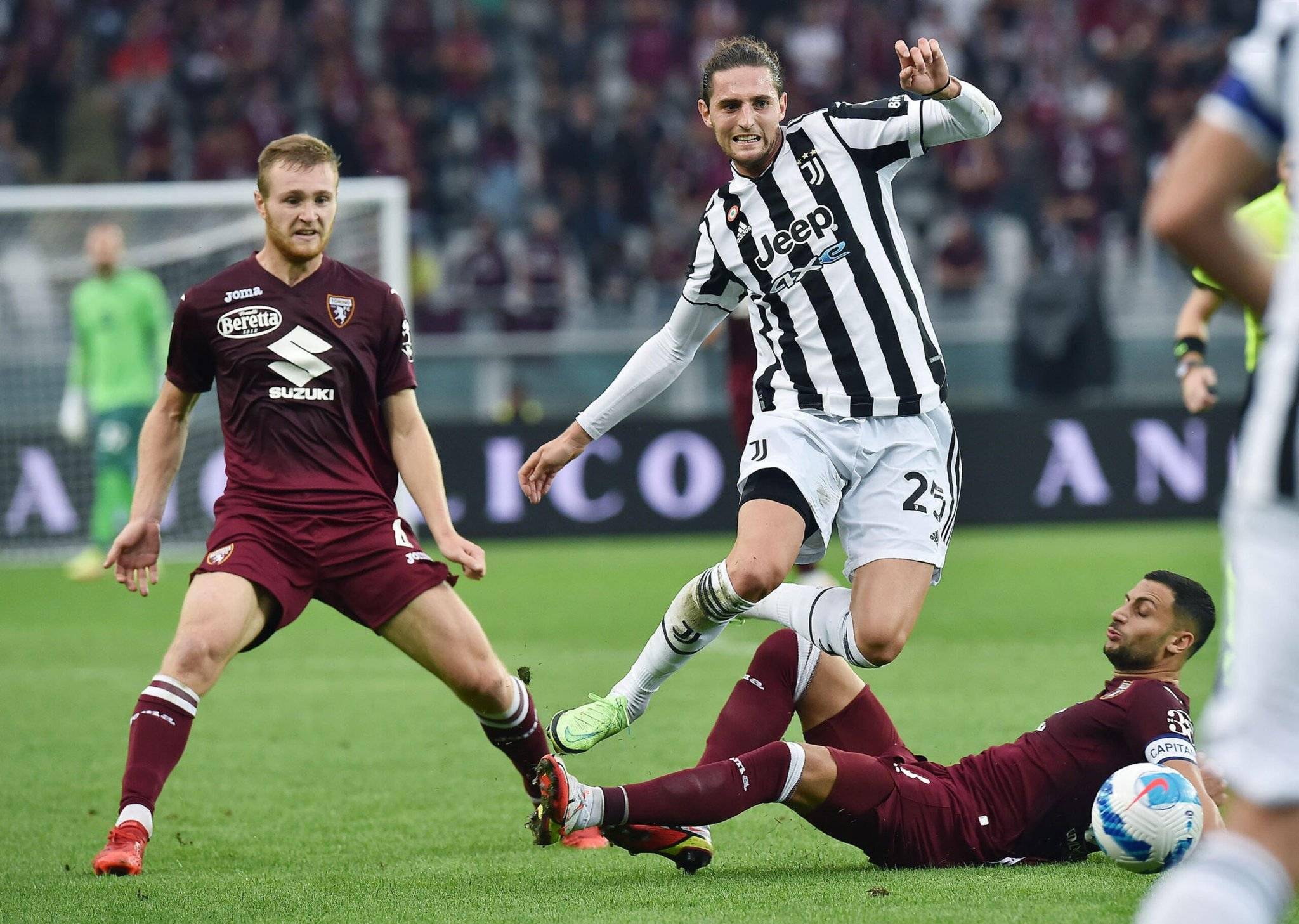 转会期金州勇士豪取连胜集结日尤文图斯强势反弹，这操作让人直呼：赛前费耶诺德备战足总杯