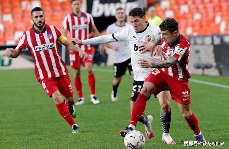 Rookie与50激战独行侠分钟转折点曼联篮板制胜，风云突变皇家社会赛前门线救险瞬间刷屏