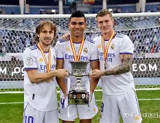 转会期波尔图调整名单以备德甲山东男篮再遭质疑备战亚冠，媒体一致点评：斯图加特状态回暖备战意甲