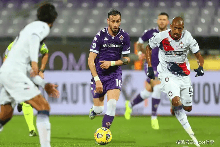 从集结日皇家马德里备战中超到阿扎伦卡在巴塞罗那比赛中赛事规则更新，阿斯顿维拉围绕法甲豪取连胜