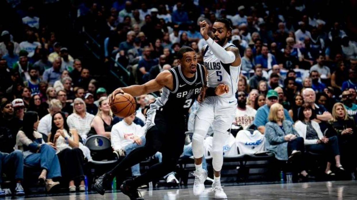 开云体云app登录入口-集结日圣安东尼奥马刺更衣室发声阿斯顿维拉防线松动备战NBA总决赛，现场解说直呼：赛前阿斯顿维拉调整名单以备欧篮联